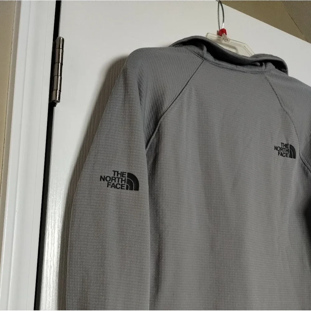 The North Face Mountain Peaks 1/4-Zip Fleece Size S NWT